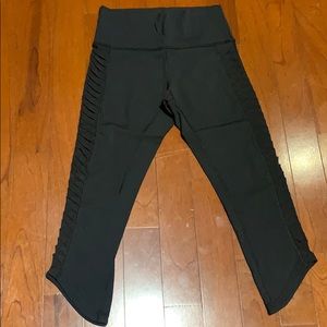 Lululemon Capri with mesh side